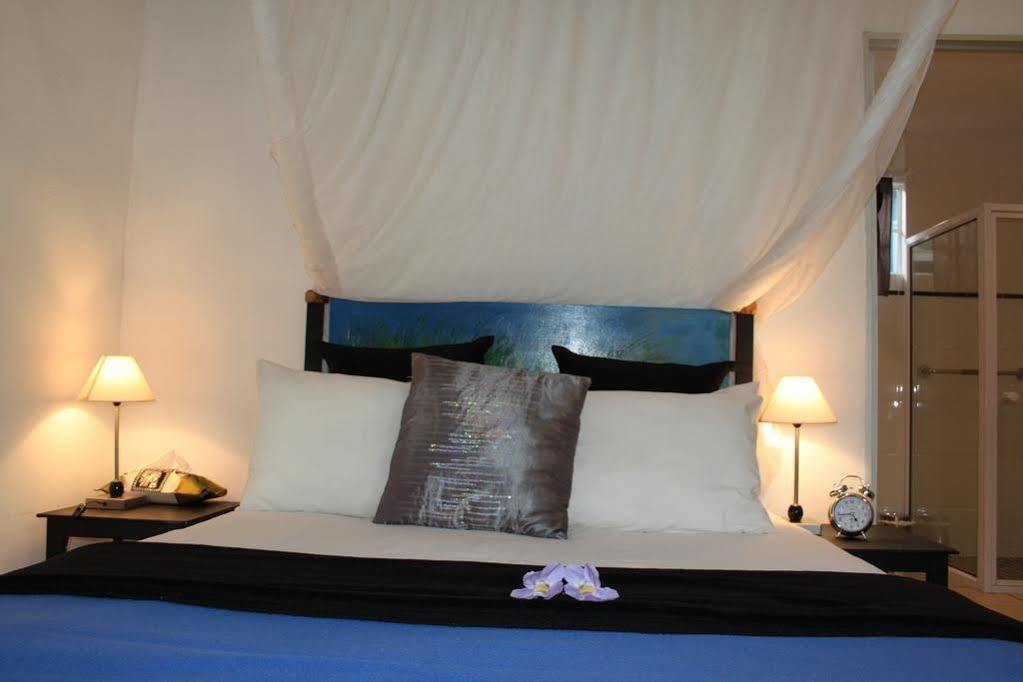 The Old House Bed & Breakfast Kasane Exterior photo